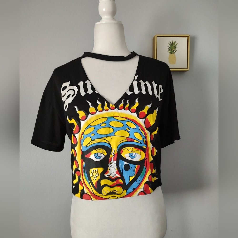 Crop tops for Girls Casual Color Black Size Small Short Sleeve Good Condition